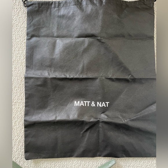 SOLD - Matt and Nat Evelyn Work Tote Crossbody - Picture 5 of 16